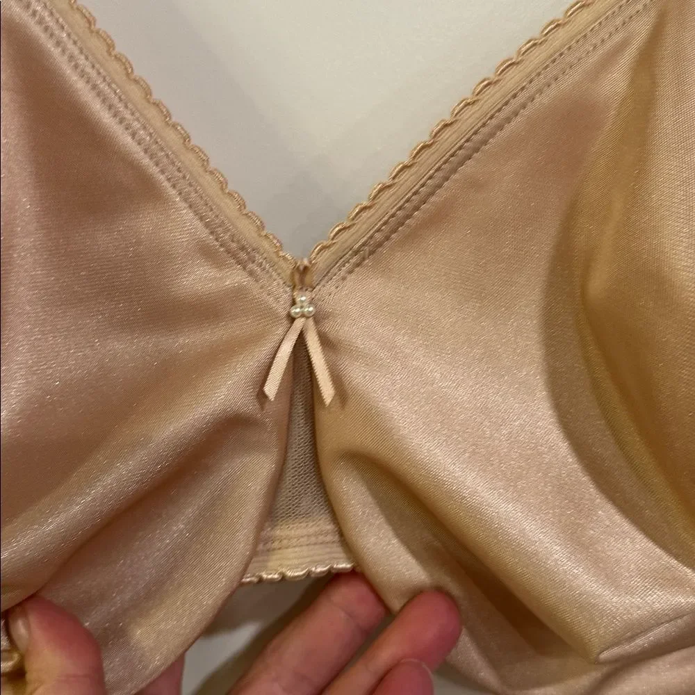 Wacoal Full Figure Simple Shaping Minimizer Bra Underwire 857109 Sand NEW 44D